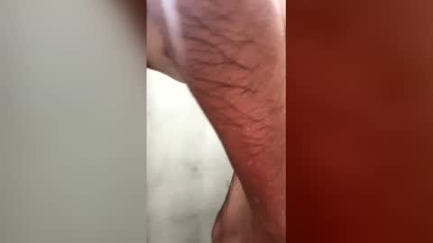 gustavolpz17 online show from March 1, 2026, 8:44 pm