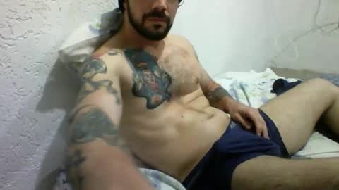 Snapshot of gustavyuri chatting on September 25, 2025, 11:08 pm Gustav online show from September 25, 2025, 11:08 pm