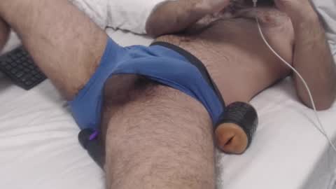 guy11guy online show from December 18, 2024, 12:40 pm