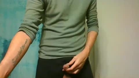 Snapshot of guyguy42016 chatting on January 14, 2025, 7:48 am troy online show from January 14, 2025, 7:48 am