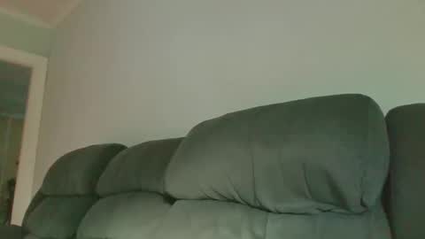 guynaked105 online show from September 29, 2025, 11:48 am