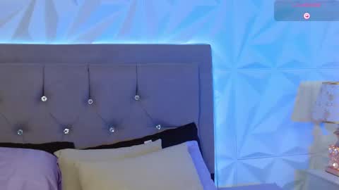 Snapshot of gwen_drew chatting on September 23, 2025, 1:14 pm Gwen Drew online show from September 23, 2025, 1:14 pm