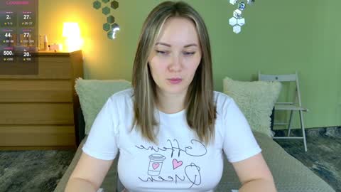 Sweety Kitty online show from December 13, 2024, 4:27 pm