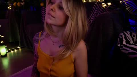 gwenhilton online show from February 13, 2025, 11:50 am