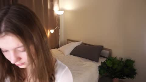 Molly online show from February 13, 2026, 5:25 am