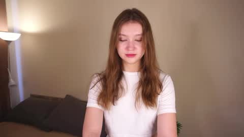 Molly online show from May 24, 2026, 5:12 am