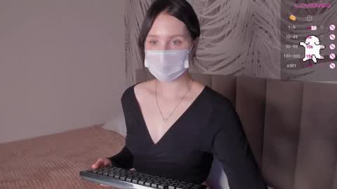 Snapshot of gylaxie chatting on October 4, 2025, 10:13 am online show from October 4, 2025, 10:13 am