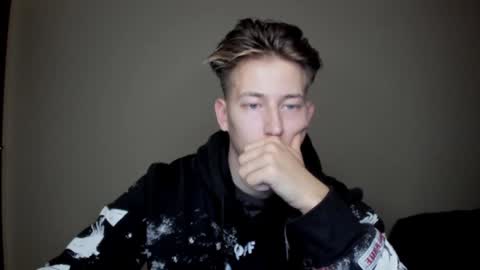 Oliver online show from January 9, 2025, 8:44 pm