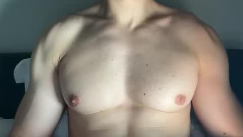 GymBoyDream online show from April 22, 2026, 2:18 pm