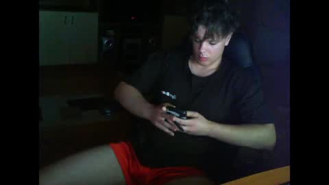 gymguy0505 online show from April 21, 2026, 8:12 pm