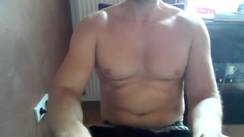 Snapshot of gymxxx_ chatting on October 3, 2025, 10:56 am gymxxx_ online show from October 3, 2025, 10:56 am