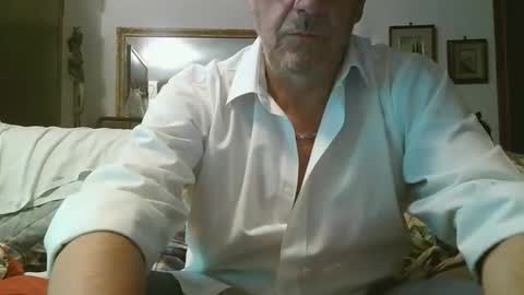 Snapshot of gyrdy chatting on December 8, 2024, 6:06 pm gyrdy online show from December 8, 2024, 6:06 pm