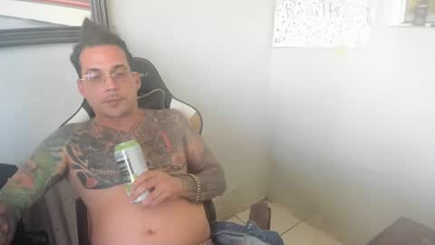 Snapshot of h0lysin chatting on February 19, 2025, 8:31 pm Alejandro 3 online show from February 19, 2025, 8:31 pm