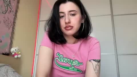Helga online show from June 25, 2026, 4:22 pm