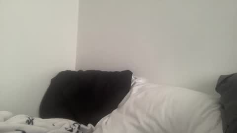 h3nnynlace online show from March 1, 2026, 5:26 pm