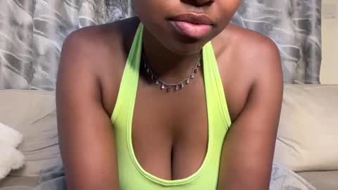 Snapshot of h_o_t_goddess chatting on May 27, 2026, 2:52 am h_o_t_goddess online show from May 27, 2026, 2:52 am
