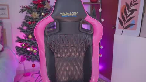 Hade online show from December 15, 2025, 6:56 pm