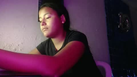 hadesmit1 online show from May 27, 2026, 12:13 pm