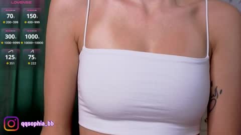 Hi Im Rebecca Glad to see you in my room  PVT is open online show from April 20, 2026, 1:30 am