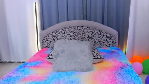 hailey_pirs online show from March 30, 2026, 7:42 am