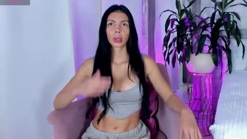 haileybecker_ online show from June 26, 2026, 11:58 am