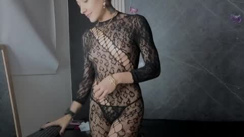 haileycat_ online show from April 16, 2026, 2:34 am