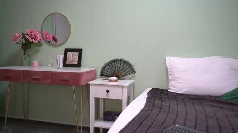 Snapshot of haileymoon85 chatting on October 1, 2025, 3:23 am Hailey online show from October 1, 2025, 3:23 am