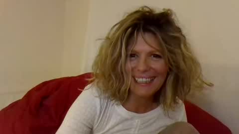 Snapshot of haileys123 chatting on February 13, 2025, 3:07 am Hailey online show from February 13, 2025, 3:07 am