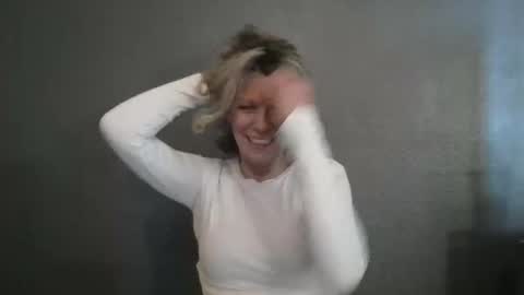 Hailey online show from April 18, 2026, 4:22 pm