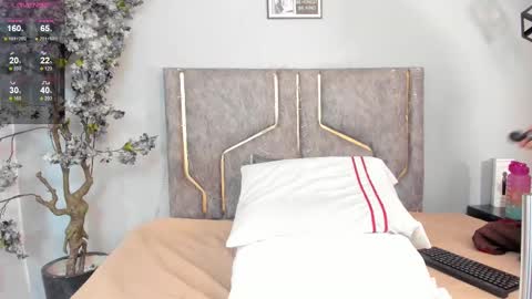 Snapshot of haileystonei chatting on September 21, 2025, 11:45 am haileystonei online show from September 21, 2025, 11:45 am