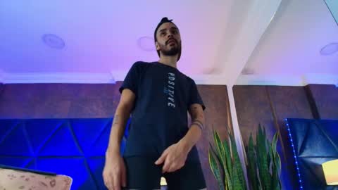 H A I R Y D I A M O N D online show from November 4, 2025, 7:13 pm