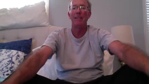 Snapshot of hairybater26 chatting on October 21, 2025, 11:38 pm Harry online show from October 21, 2025, 11:38 pm