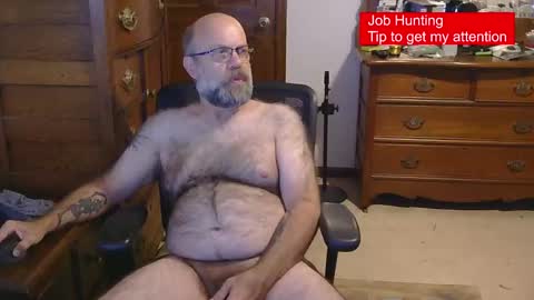 Snapshot of hairydaddybear69 chatting on September 24, 2025, 12:25 am HairyDaddyBear69 online show from September 24, 2025, 12:25 am