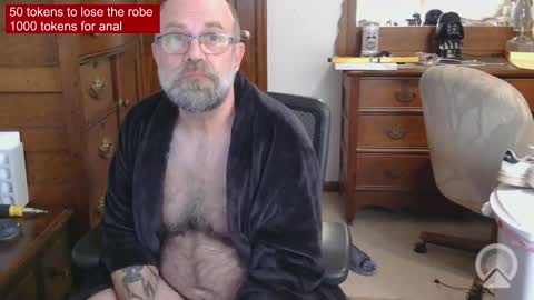 HairyDaddyBear69 online show from March 10, 2026, 1:05 pm