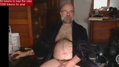 HairyDaddyBear69 online show from April 1, 2026, 11:33 am