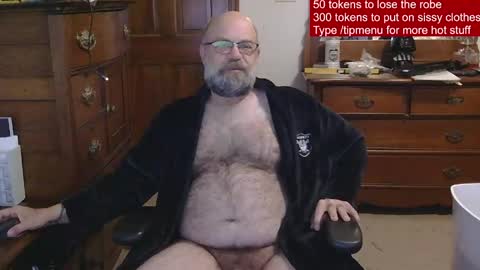 HairyDaddyBear69 online show from April 27, 2026, 11:41 am