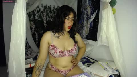 hairylatiingoddess online show from April 14, 2026, 11:11 pm