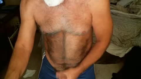 Snapshot of hairypecsguy chatting on April 7, 2026, 5:30 am Hairy pecs online show from April 7, 2026, 5:30 am