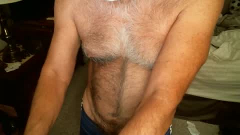 Snapshot of hairypecsguy chatting on April 9, 2026, 6:52 am Hairy pecs online show from April 9, 2026, 6:52 am