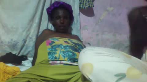 hairypusy17 online show from March 12, 2025, 2:12 pm