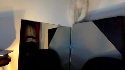 HairyTonkas online show from September 29, 2025, 4:17 am