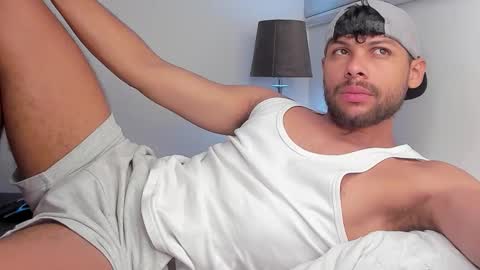 Independent       model  online show from March 22, 2026, 5:16 pm