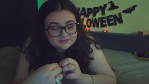 haleyayush online show from October 21, 2025, 5:35 pm