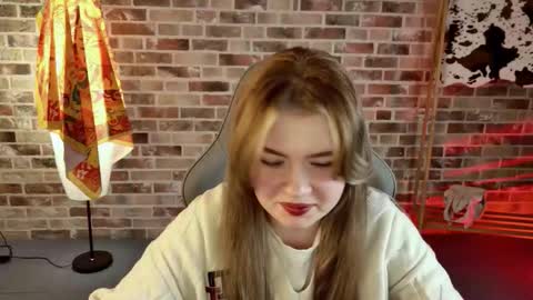 Snapshot of haleysun chatting on October 14, 2025, 1:45 pm HaleySun online show from October 14, 2025, 1:45 pm