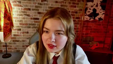 Snapshot of haleysun chatting on October 23, 2025, 1:32 pm HaleySun online show from October 23, 2025, 1:32 pm