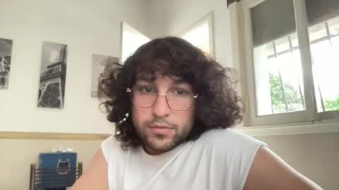 Snapshot of halfblood18 chatting on October 15, 2025, 8:53 pm halfblood18 online show from October 15, 2025, 8:53 pm