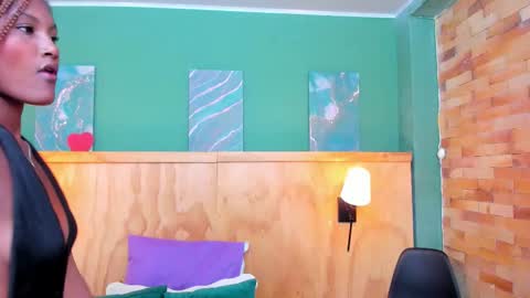 Halley Lorens online show from January 16, 2026, 7:18 pm