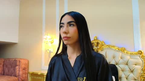 Hallie Stone online show from April 5, 2026, 12:13 pm