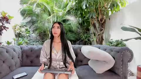Hallie Stone online show from May 28, 2026, 1:30 pm