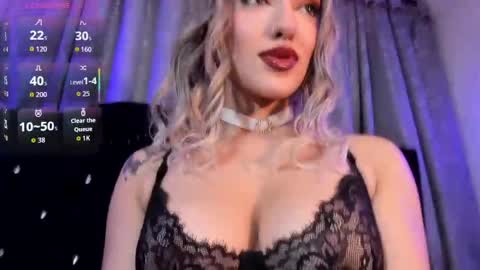 Snapshot of hallsred_rh chatting on June 6, 2026, 12:16 am Halls Red online show from June 6, 2026, 12:16 am